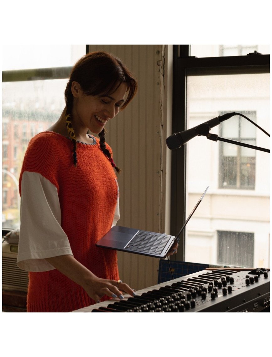 Apple MacBook Air M2 16GB 256GB SSD macOS 13" Taşınabilir Bilgisayar Gece Yarısı MC7X4TU/A